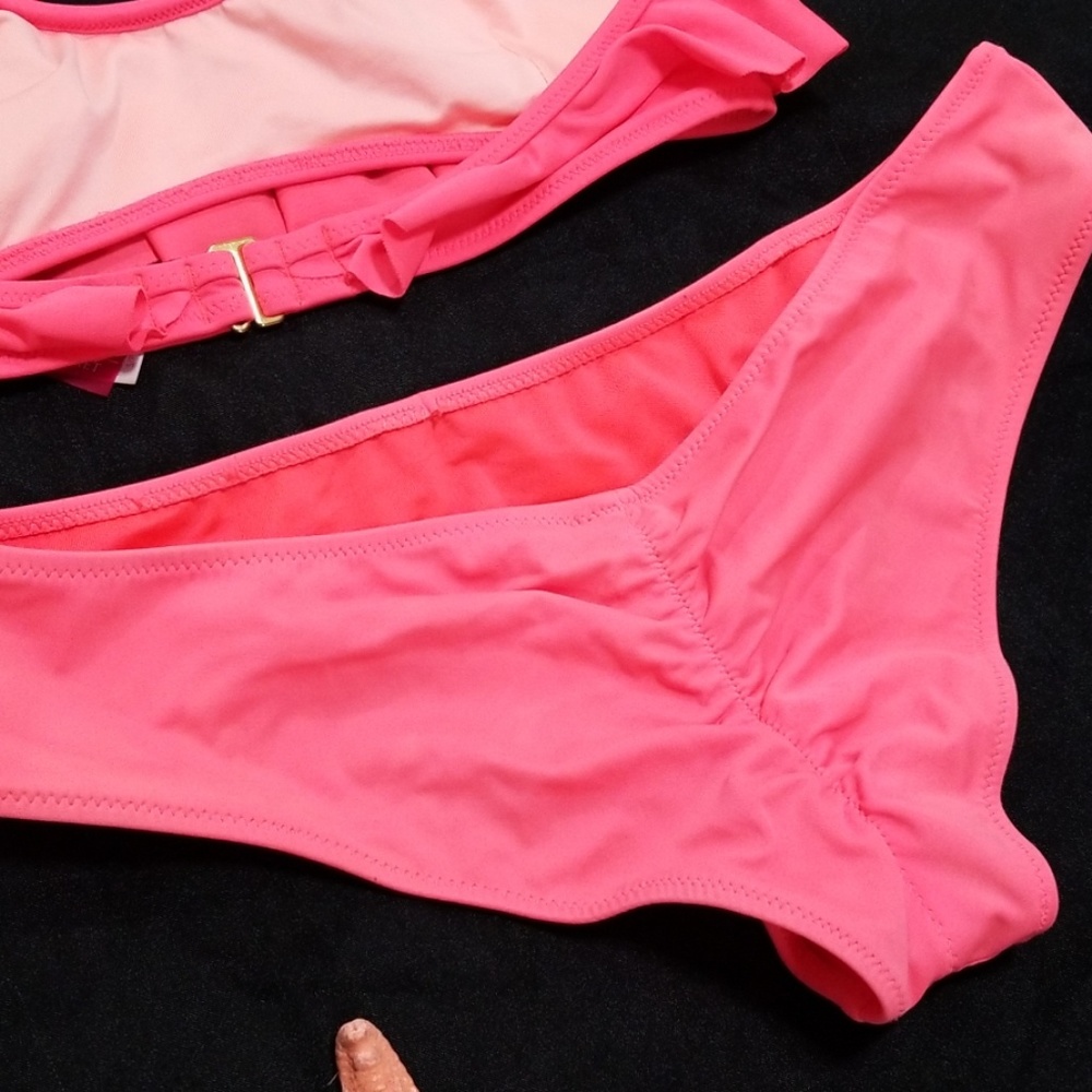 Victoria's Secret - 2 PC Bikini - Picture 5 of 8